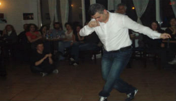 Yunan rembetiko müzik ve dans geleneği